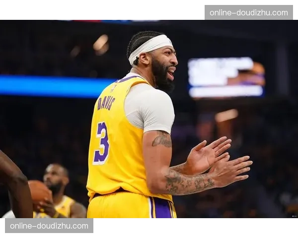 安东尼戴维斯被送至华盛顿奇才 与特雷杨组成新双核冲击季后赛